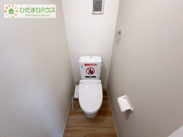 【トイレ】 | 牛久市中央5期　新築戸建 | トイレは1F、2F共に完備！取り合いになることがありませんね(^^)/