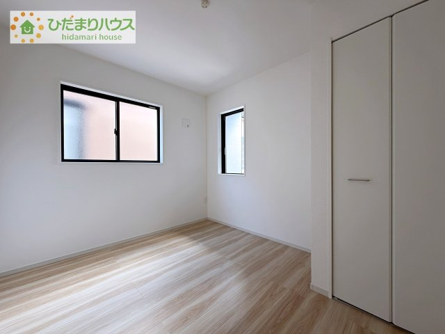 【洋室】 | 牛久市中央5期　新築戸建 | 木の温もりがやさしいフローリング♪