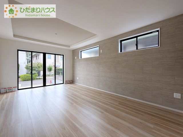 【居間・リビング】 | 牛久市中央5期　新築戸建 | 早くお仕事終わらせて、家に帰りたくなるようなリビングです(^^♪