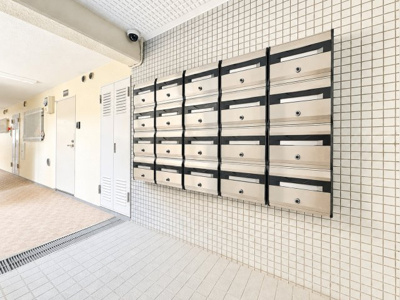 【エントランス】 | グレイス武蔵小杉 | ◆その邸が魅せる、気品・上質・重厚感・極細やかさ、そのすべては訪れた者に安らぎと品性を与える特別な空間です。ここに住むからこそ意味がある。すべての（始まり）をここから迎えます。
