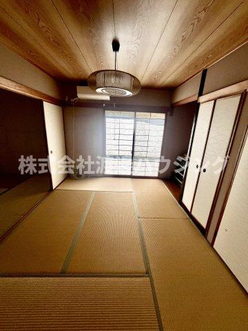 三日月貸家の内装