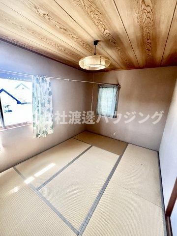 三日月貸家の内装