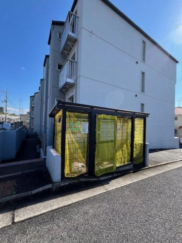 第３桂マンションの駐車場|ゴミステーション