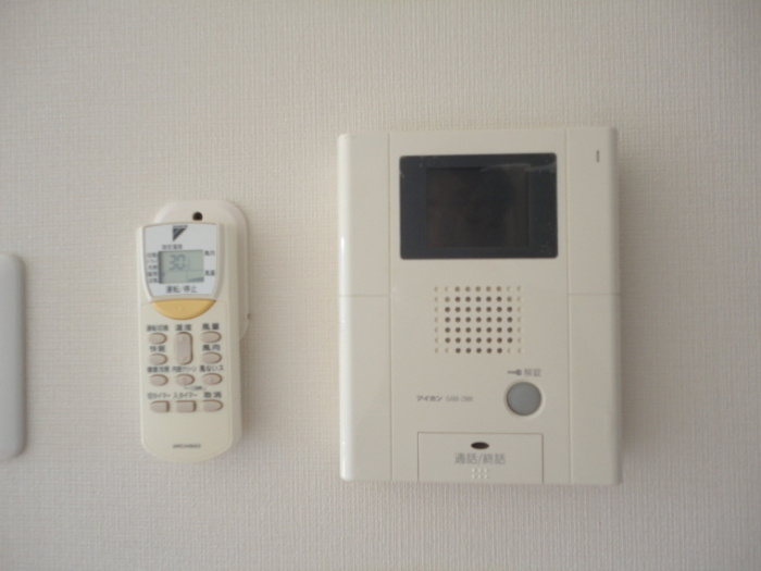 Ｂ－ＯＮＥのセキュリティ|303号室：モニターインターフォン