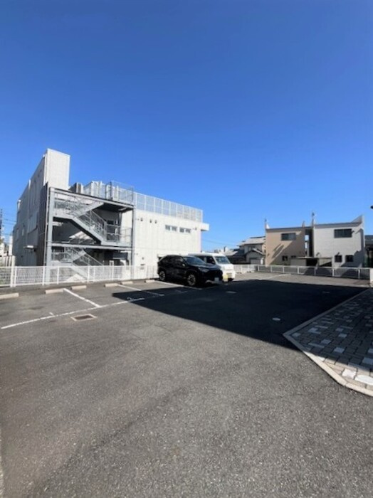ドミール串戸の駐車場|駐車場