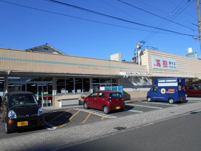 ディアコート草津の駐車場|万惣庚午店