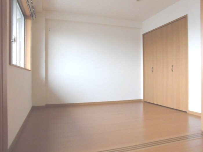 ＲＯＯＭ ＢＯＷＷＯＷの洋室|洋室