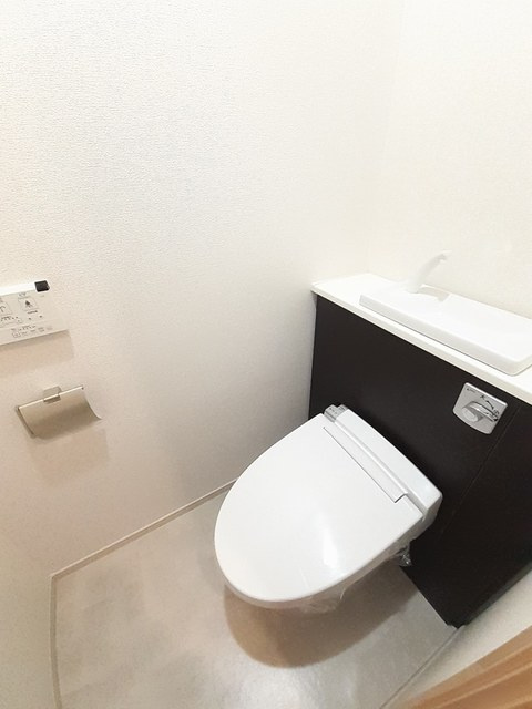 ティアラ　庚午中のトイレ|トイレ