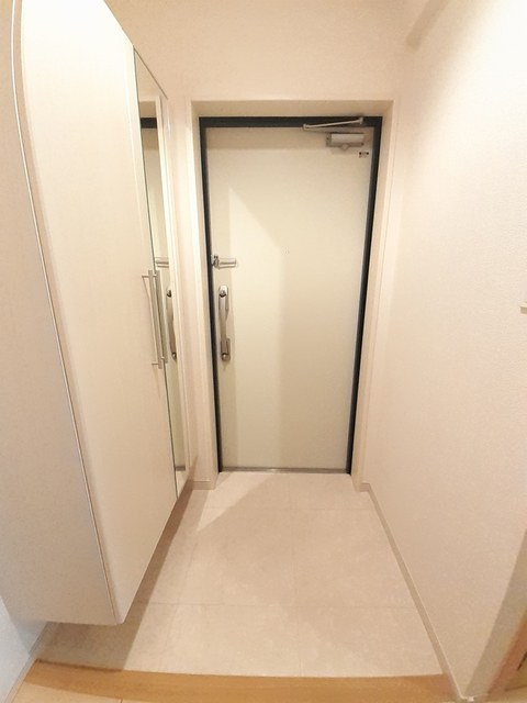 ティアラ　庚午中の玄関|玄関