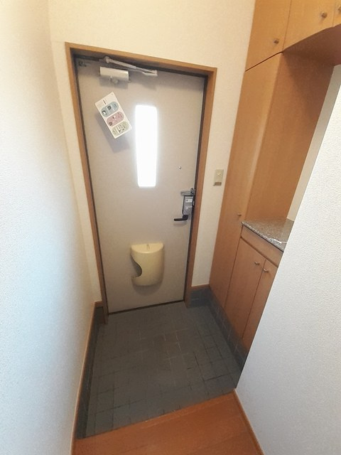 マ－ヴェラスＣの玄関|玄関