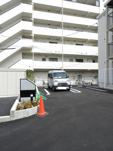 ファイン　セイバリーの駐車場|駐車場