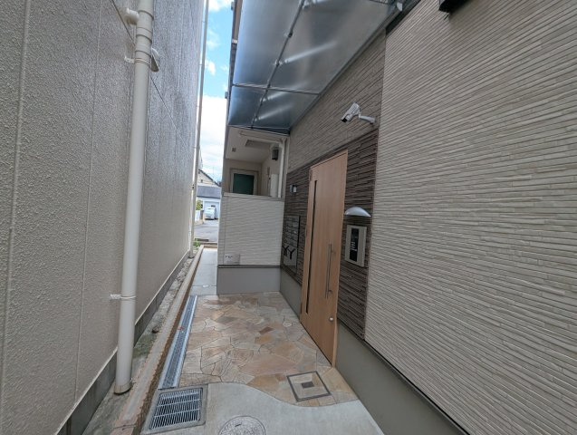 フジパレス下新庄駅南Ⅱ番館のエントランス