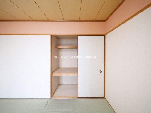 パークハイツアイリス5号館の収納