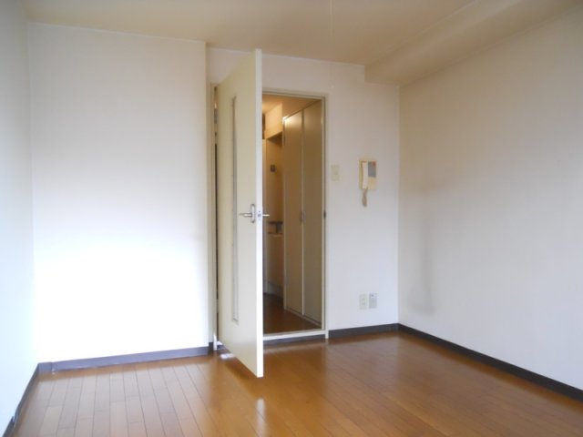 ラフレシア曽根のその他