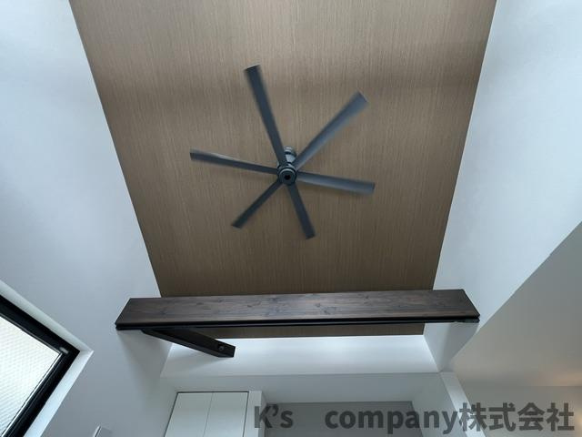 ◎茅ヶ崎市西久保　新築戸建　A棟の内装|シーリングファンつきなリビングルーム◇◇