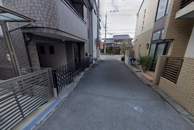 カーサイヌミディーレの周辺