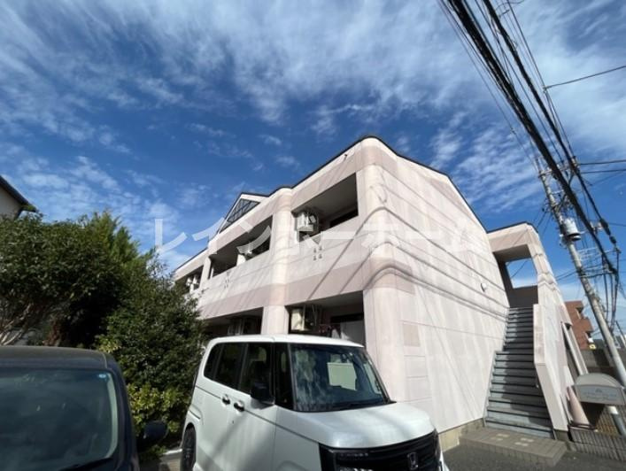 特典：仲介手数料が半額です!!のエントランス|毎日通るエントランスはこのようになっています
