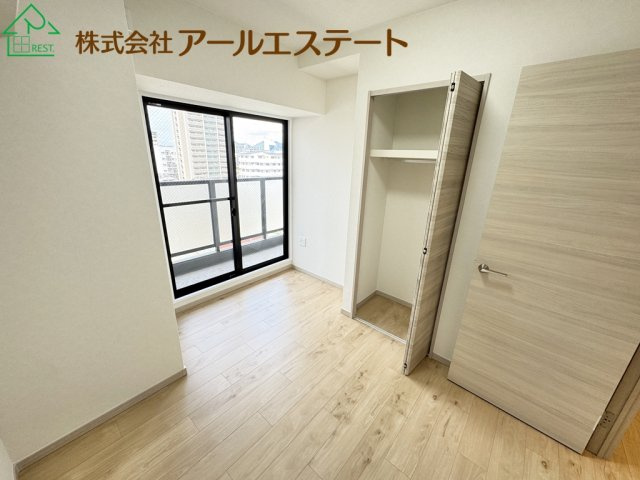 ロワイヤル北条口　　JR「姫路駅」徒歩14分の洋室