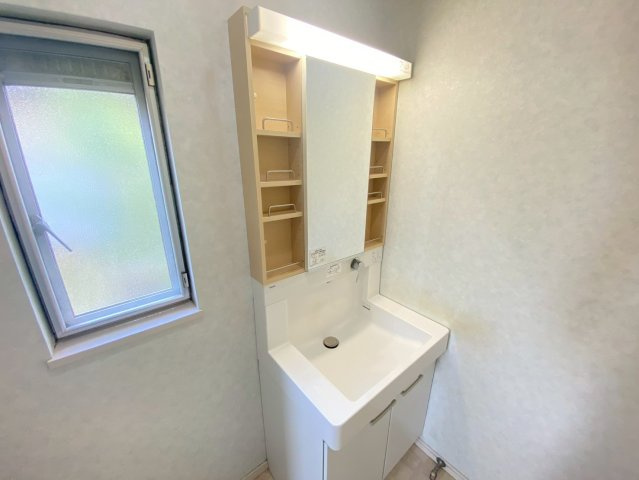 中古戸建の独立洗面台