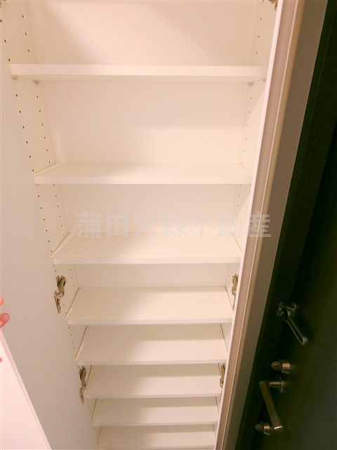 大森ウエストの収納|玄関収納②