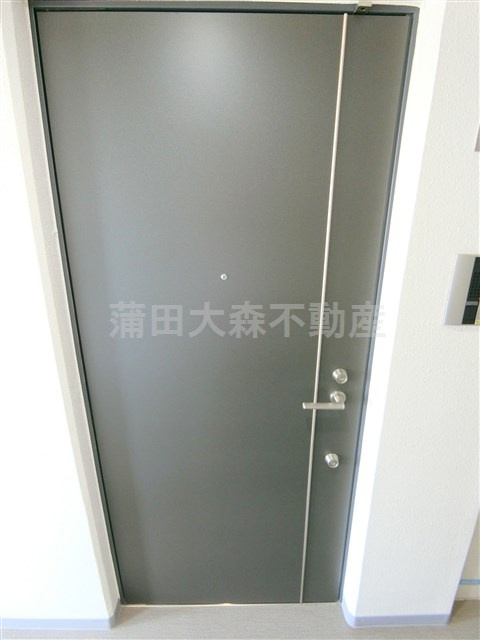大森ウエストの玄関