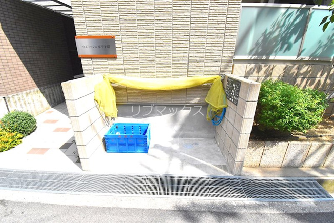 当店は家主強制でない場合、消毒・抗菌代や安心サポート代など不要費用は一切不要。オンライン案内可。
