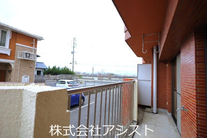 YEビルのバルコニー