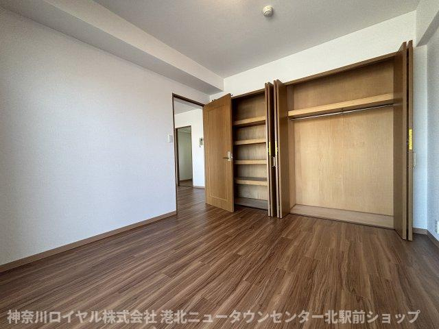 【寝室】
