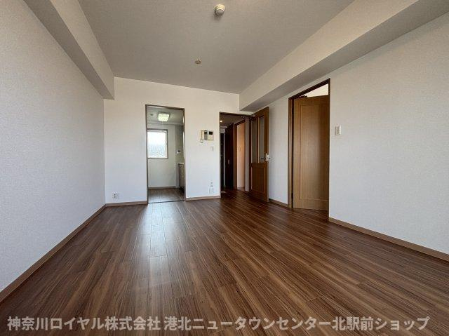 【居間・リビング】