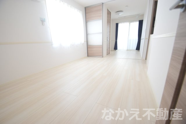 【居間・リビング】 | こちらの居間で趣味の時間をお楽しみください