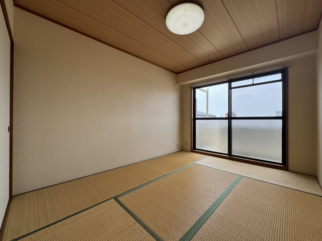 エクロール北久の和室
