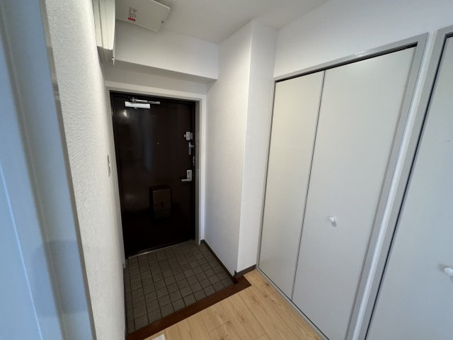 エクロール北久の玄関