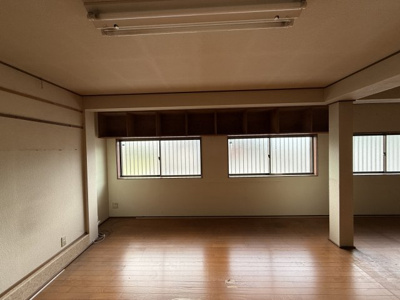 【居間・リビング】 | （仮称）園部町木崎町薮中貸事務所