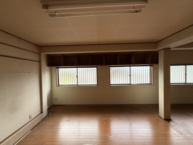 【居間・リビング】 | （仮称）園部町木崎町薮中貸事務所