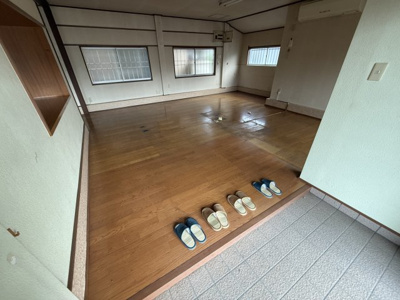 【玄関】 | （仮称）園部町木崎町薮中貸事務所