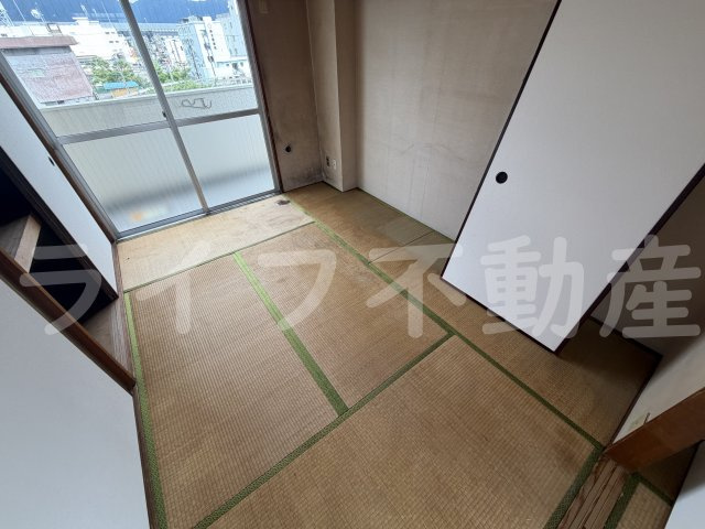 シャトー新町の和室
