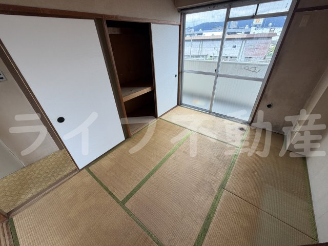 シャトー新町の和室