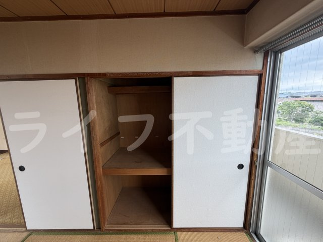 シャトー新町の収納