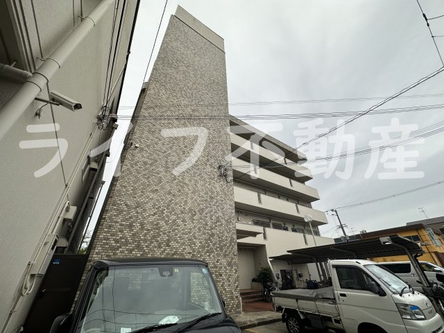 シャトー新町の外観