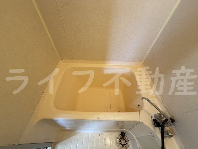 シャトー新町の浴室