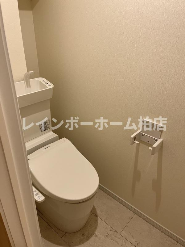 オートロック☆宅配ボックス☆2人入居相談可☆のトイレ|落ち着いた色調のトイレです