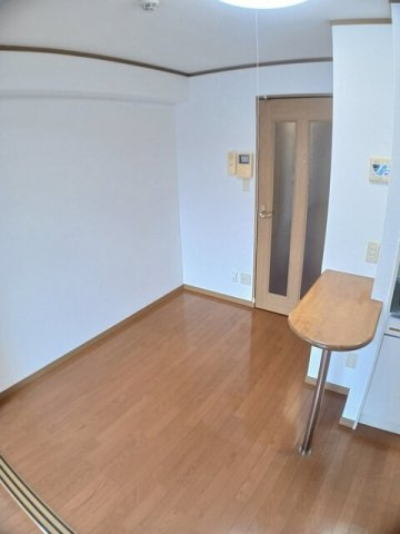 菊池郡菊陽町大字津久礼の賃貸マンションの内装