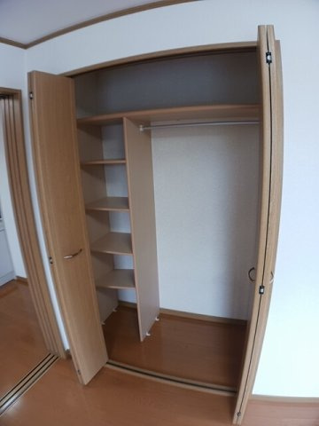 菊池郡菊陽町大字津久礼の賃貸マンションの収納