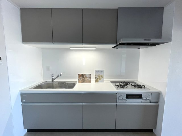 日商岩井芦屋マンションのキッチン|システムキッチンでお料理もはかどります。