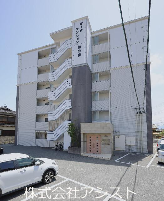 オークマンション柏の森の外観