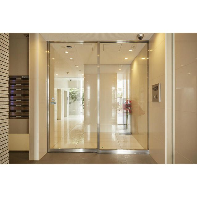 ＮＩＫＫＯ　ＡＰＡＲＴＭＥＮＴ　ＨＯＵＳＥのエントランス