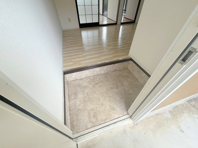 タウンハタノⅠの玄関