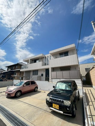 HALEMOKU　1の駐車場