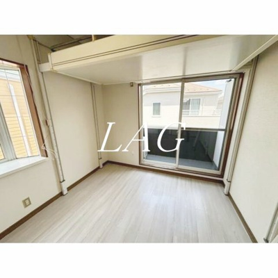【居間・リビング】 | 中川ヒルハイツ | 洋室のお部屋です。