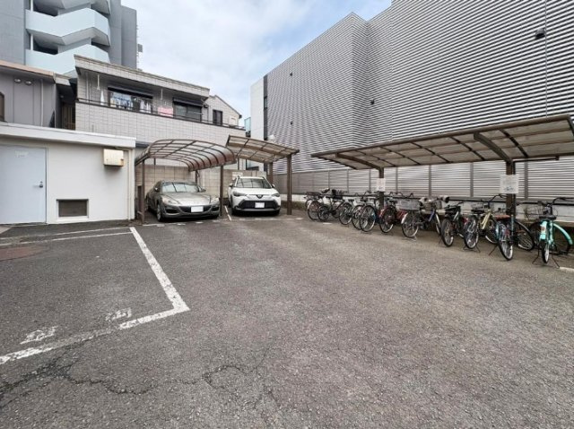 日神シルバーパレス鷺宮の駐車場|日神シルバーパレス鷺宮：敷地内に駐車場・駐輪場ございます！